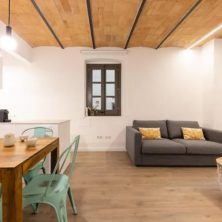 Bravissimo Cort Reial Entresol A Apartman *