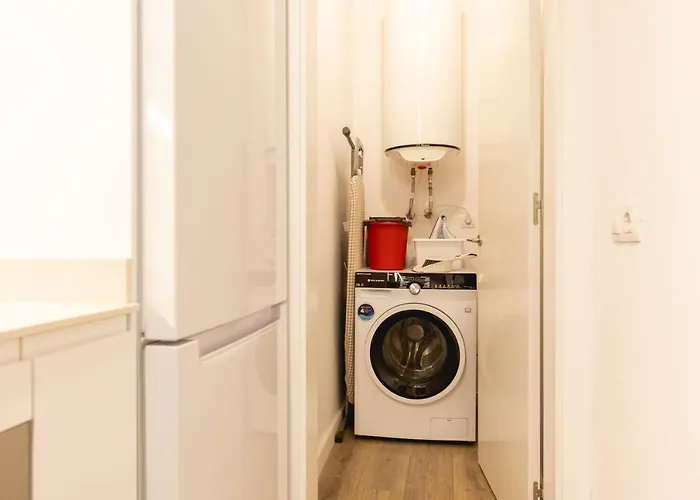 Bravissimo Cort Reial Entresol A Apartman