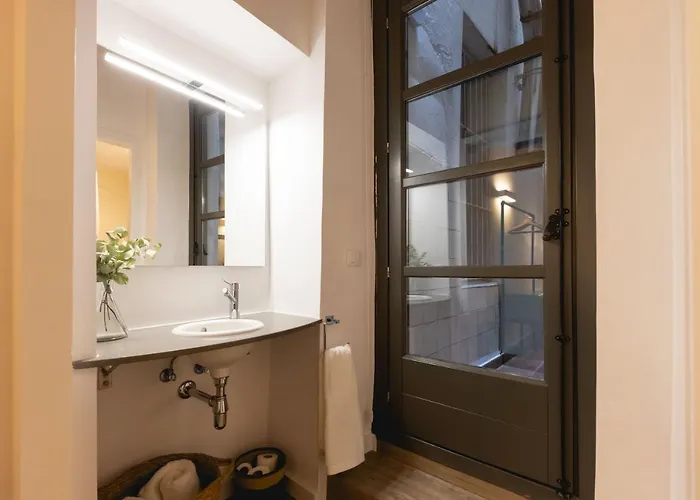 Διαμέρισμα Bravissimo Cort Reial Entresol A