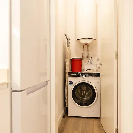 Bravissimo Cort Reial Entresol A Lägenhet